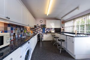 Kitchen Breakfast Room- click for photo gallery